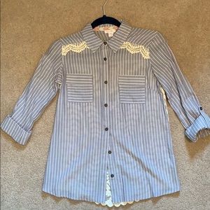 Button down shirt with lace back!